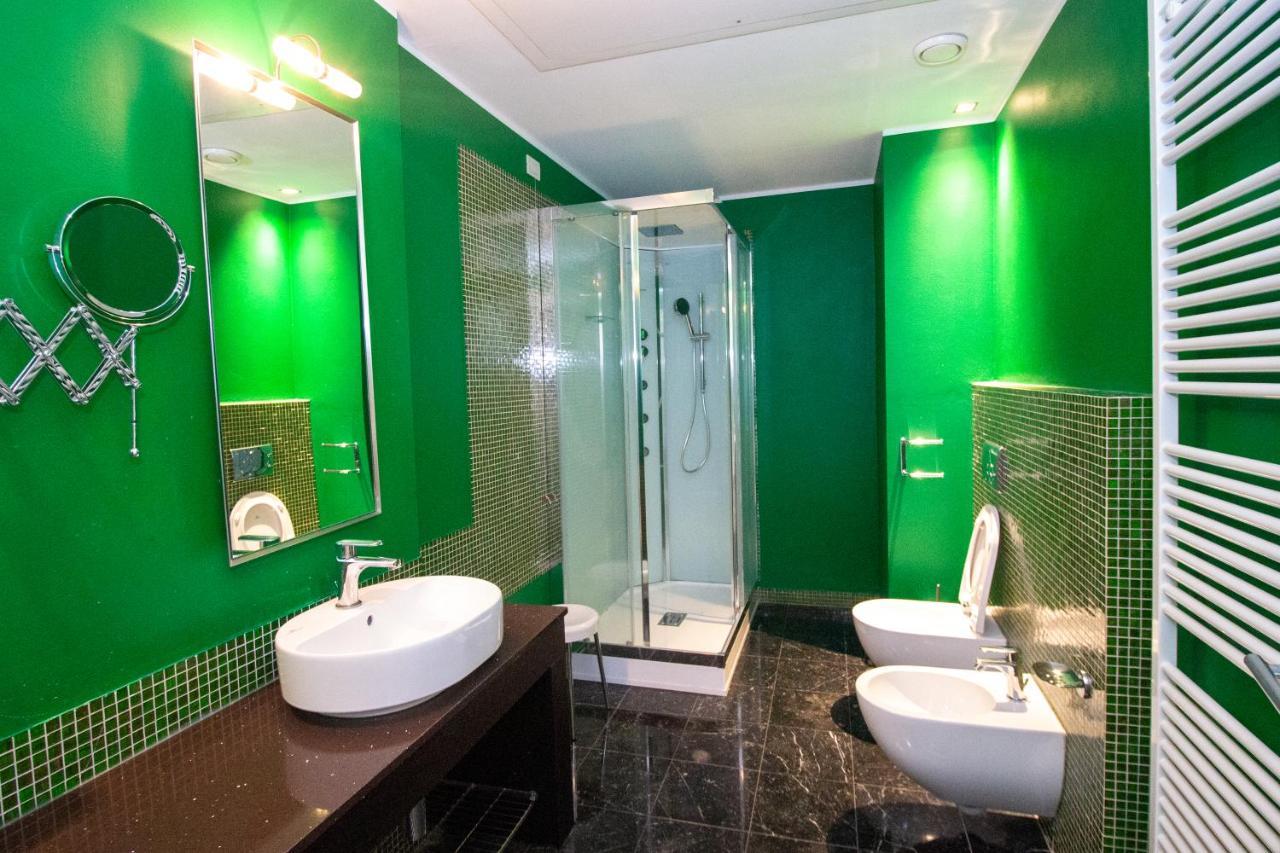 Hotel Cavour By Lvg Hotel Collection Novara Exterior photo